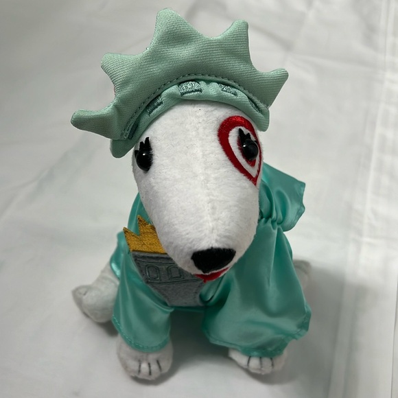 Target 2017 Statue of Liberty plush dog - Picture 2 of 11